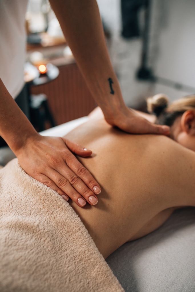 deep tissue massage in melbourne - image